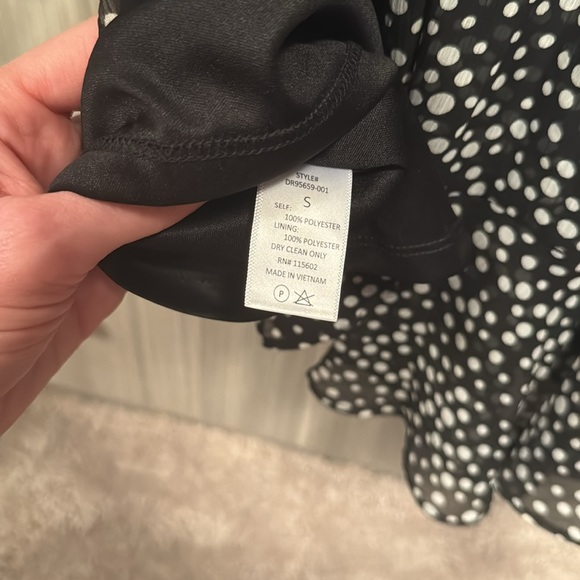 All in Favor - wrap tie dress - Picture 5 of 6